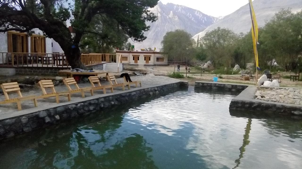 Lotus Eco Resort Hundar Exteriör bild